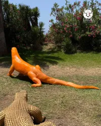 De Komodovaraan - dierenbeeld van hars