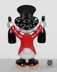 Paperon de' Paperoni in un abito Louis Vuitton e champagne rosso