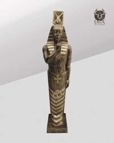 Farao met gekruiste armen - Egyptische decoratie
