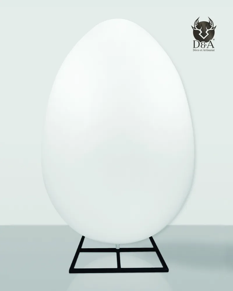 Egg-shaped square base, decorative design