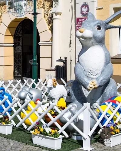 240cm Giant Rabbit Resin Statue, customizable for your decoration