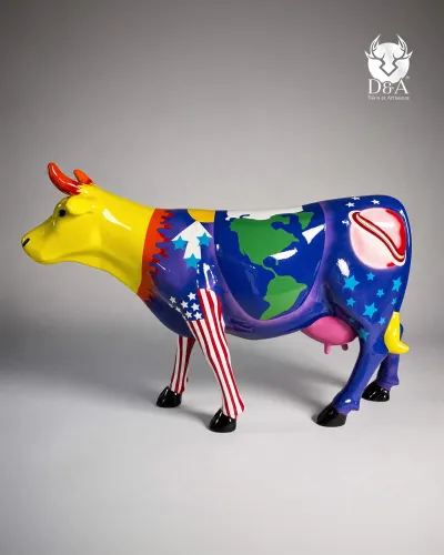 Life-size artistic cow motif - United States & World Map