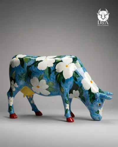 Vaca floral em resina em tamanho real – Escultura de Arte Popular – Corniso
