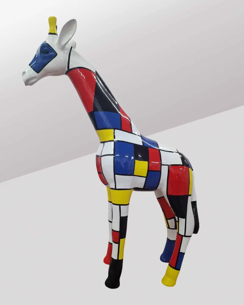 MONDRIAN giraffe in resin specially designed for outdoors or indoors ...